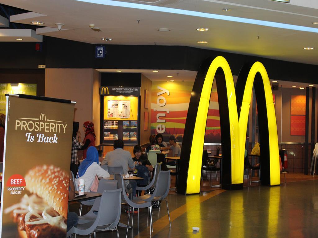 Queens Service Suites At Times Square Kl Kuala Lumpur Esterno foto