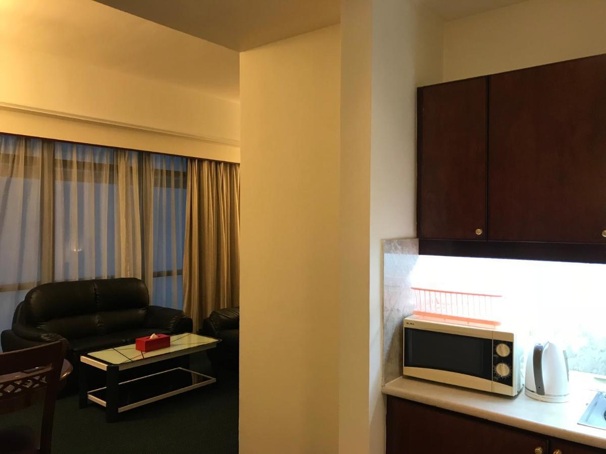 Queens Service Suites At Times Square Kl Kuala Lumpur Esterno foto